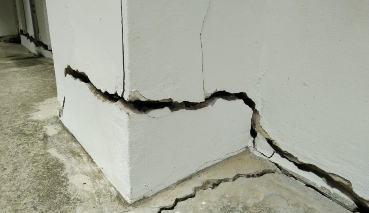 How Much Does Foundation Crack Repair Cost